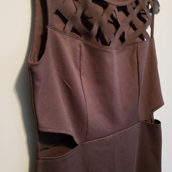 Zegoo Peeka Boo little black dress - Picture 2 of 4